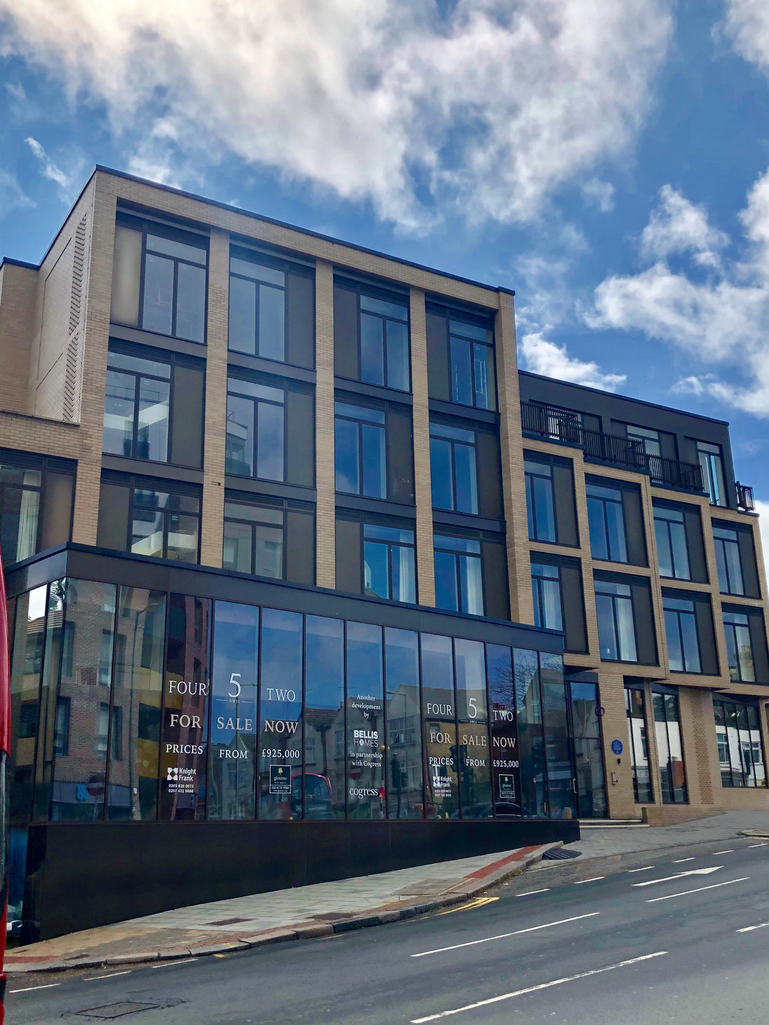 Aluminium Curtain Walling and Doors