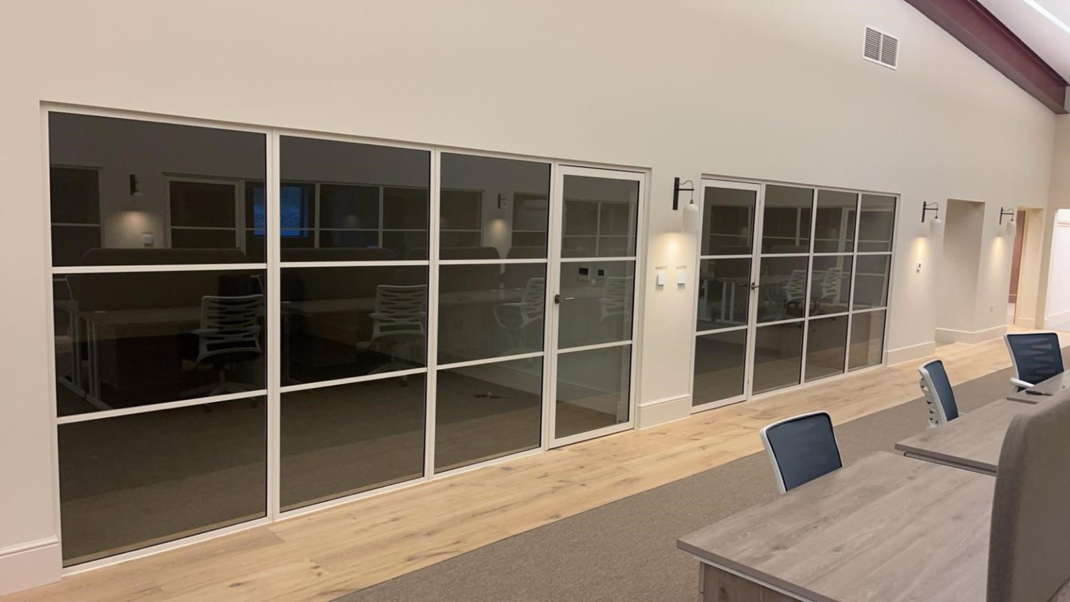 Internal Aluminium Doors & Internal Glazed Door Systems - Jack ...