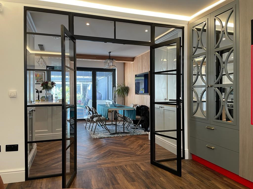 Internal Aluminium Hinged Doors
